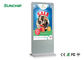 इंडोर आउटडोर फ्लोर स्टैंडिंग डिजिटल साइनेज 32 इंच एलसीडी विज्ञापन 2000nits प्रदर्शित करता है
